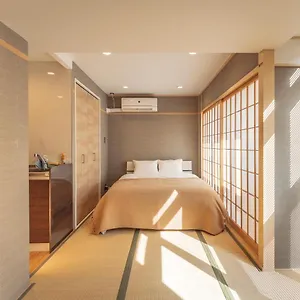 아파트 谷町君・星hotel・道頓福居